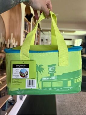 NWT Trader Joe's Lime Green Insulated Lunch mini Tote